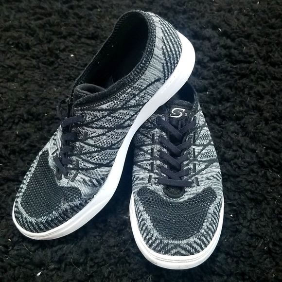 Womens sport sneakers - Picture 1 of 3